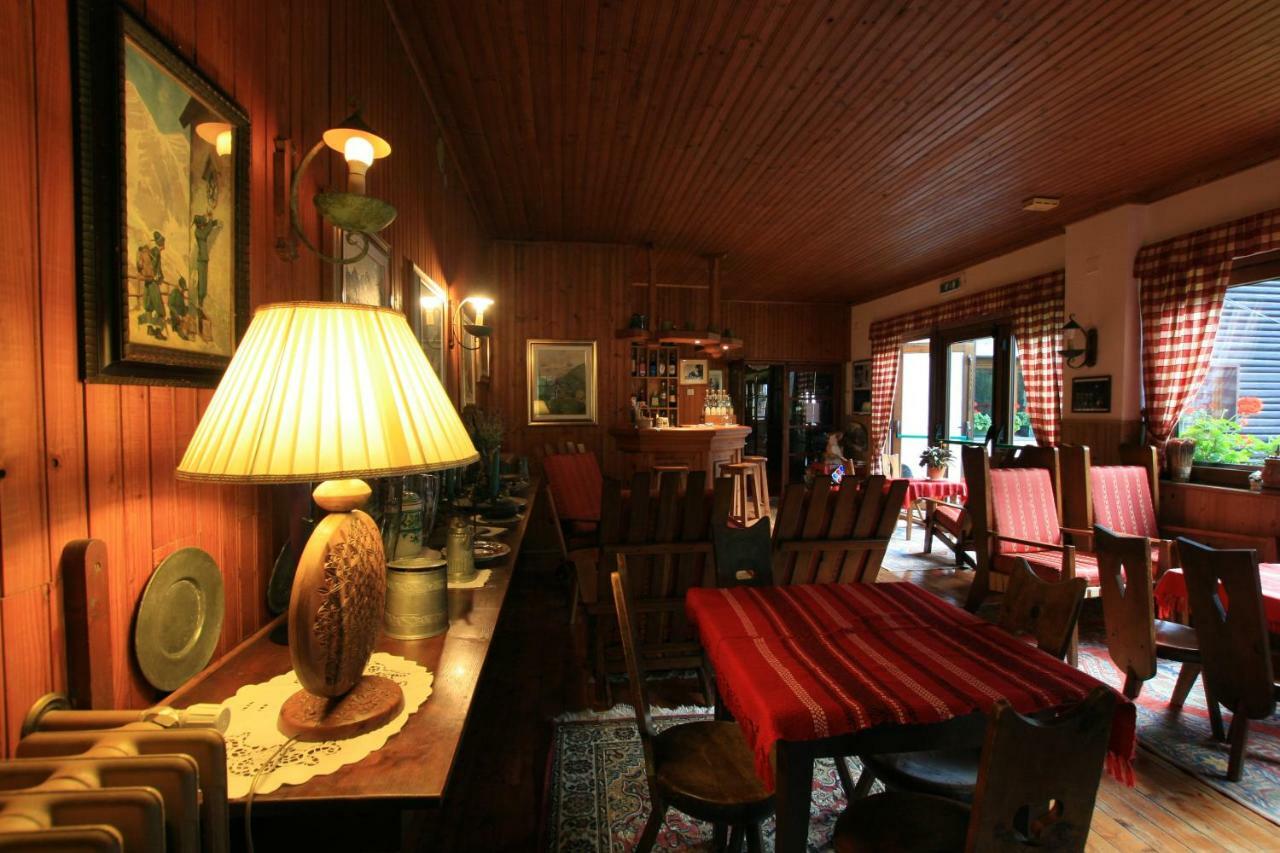 Albergo Villa Anna Maria Champoluc Exterior photo